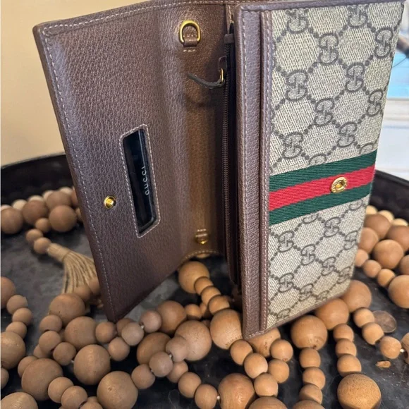 Gucci Beige and Brown Wallet with Red and Green Stripe - Picture 3 of 3